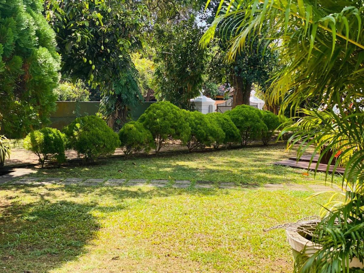 Colonial Bungalow Tangalle Exterior photo