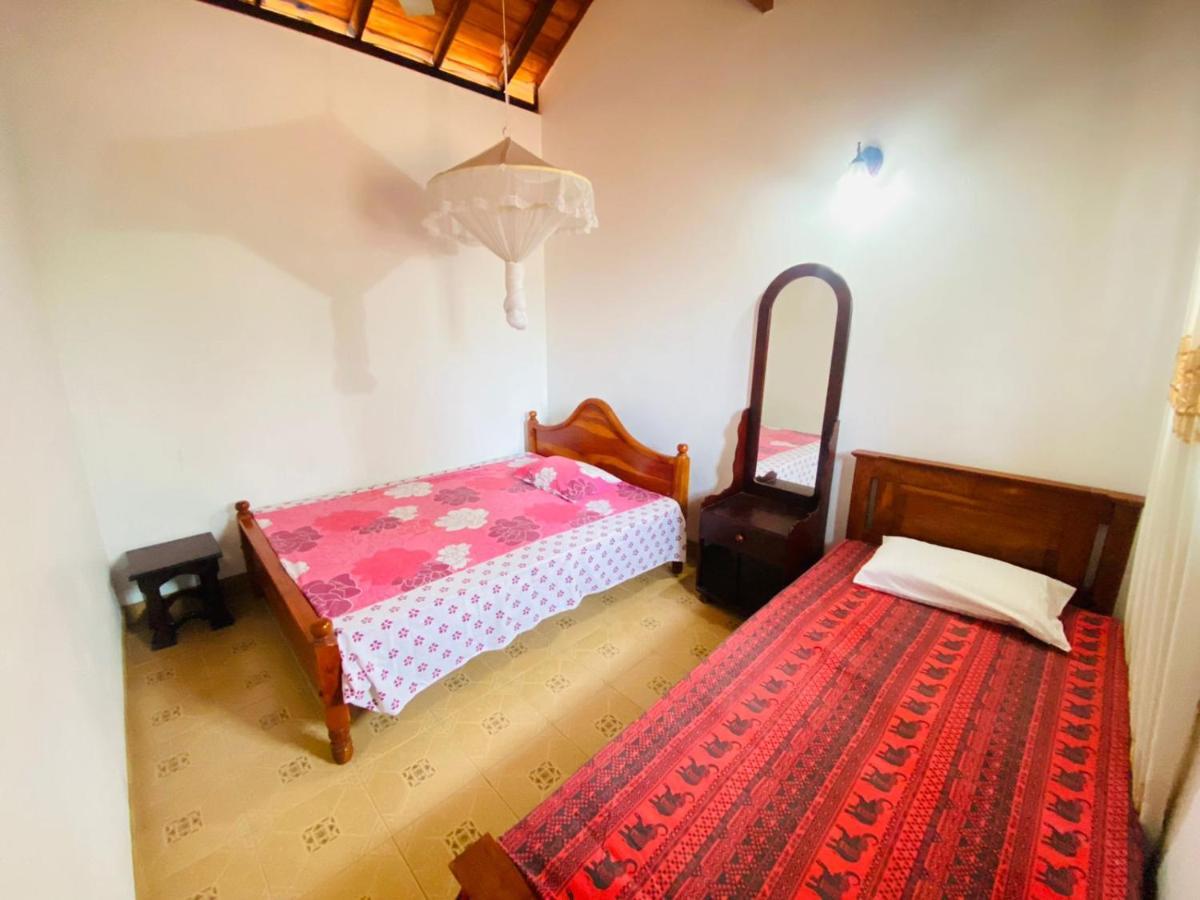 Colonial Bungalow Tangalle Exterior photo